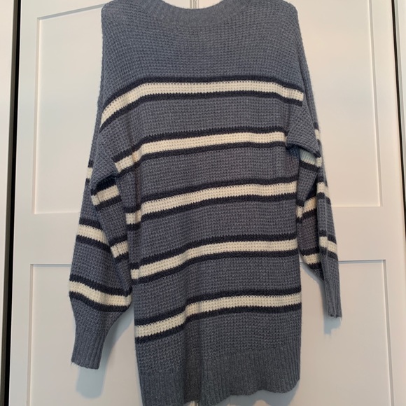American eagle oversized striped sweater - Picture 3 of 4